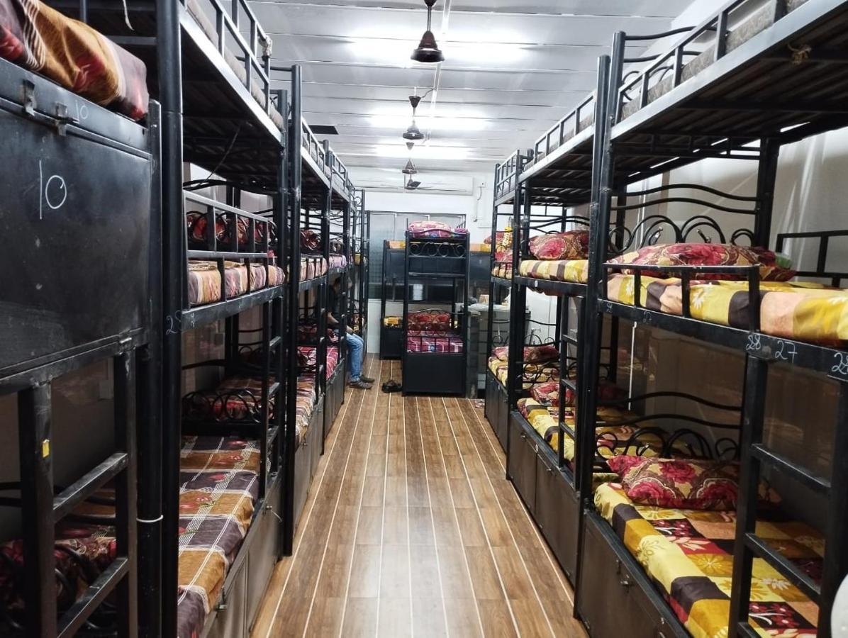 Shree Balaji Ac Dormitory Ostello Thane Esterno foto